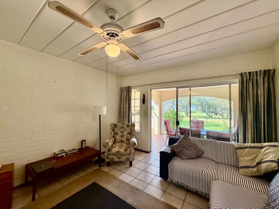 2 Bedroom Property for Sale in Caribbean Beach Club North West